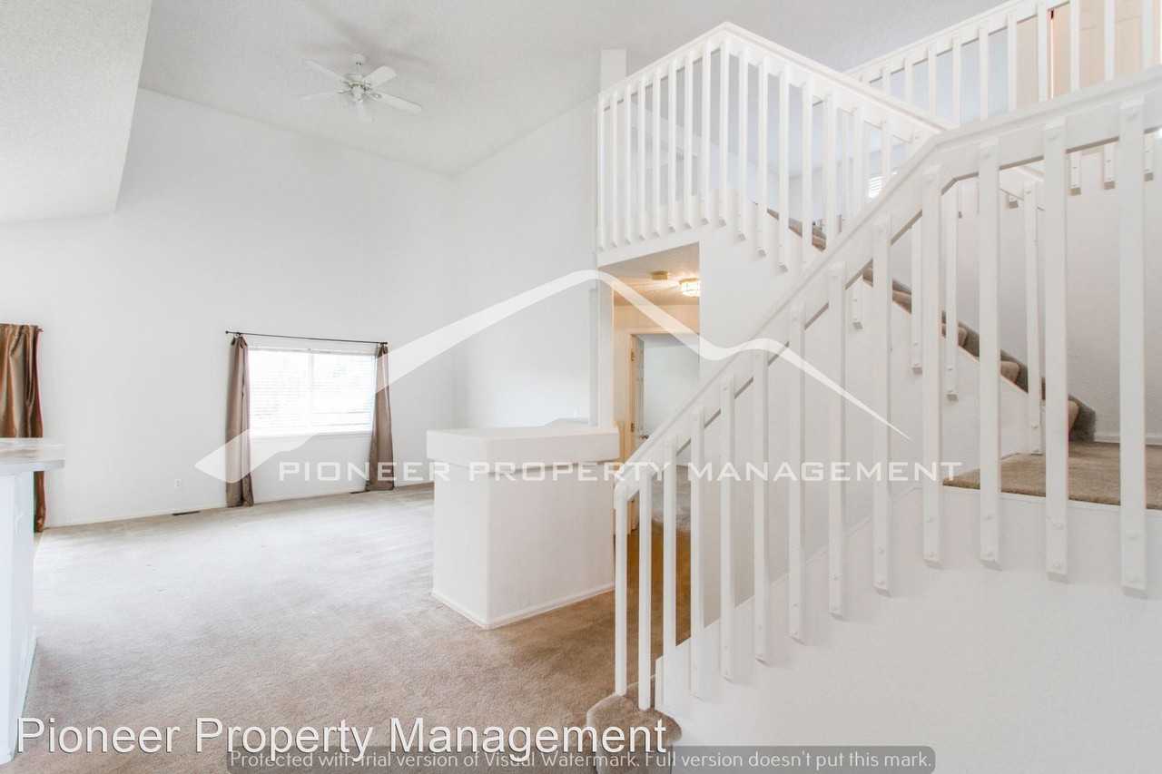 11191 W Crestline Dr - Photo 2 of 16