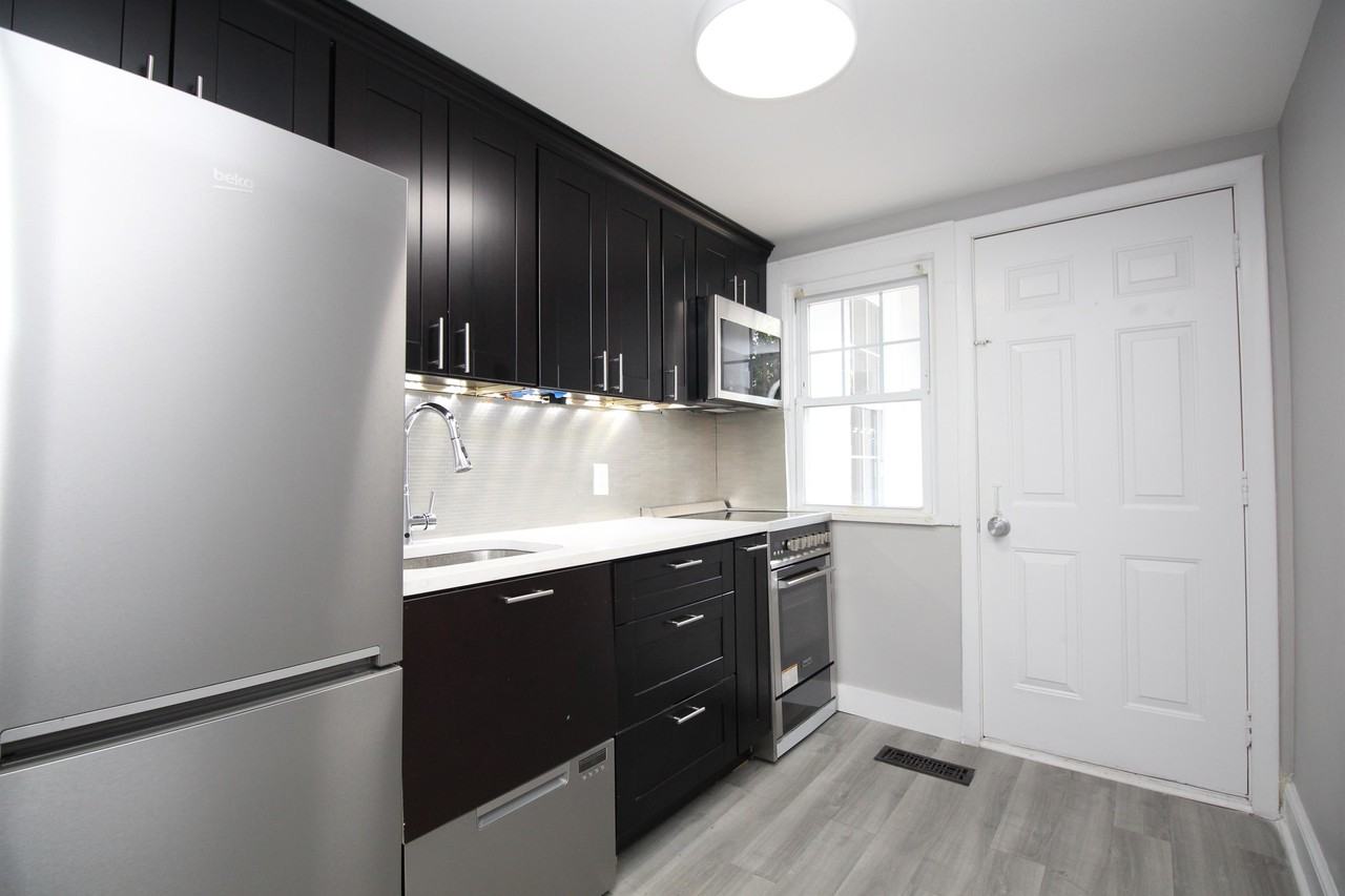 17 Boswell Ave #5 - Photo 2 of 17