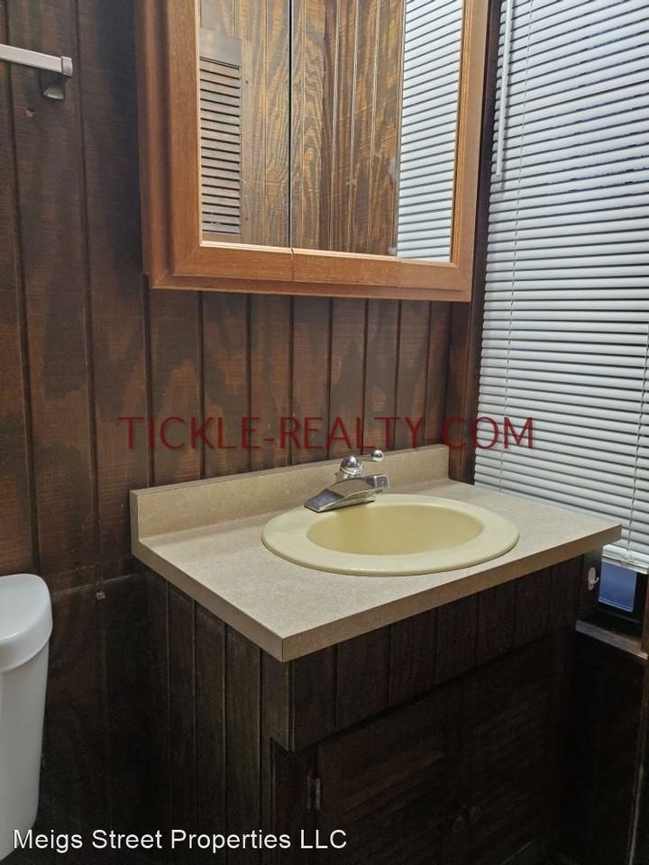 213-215-217 Meigs Street - Photo 2 of 16