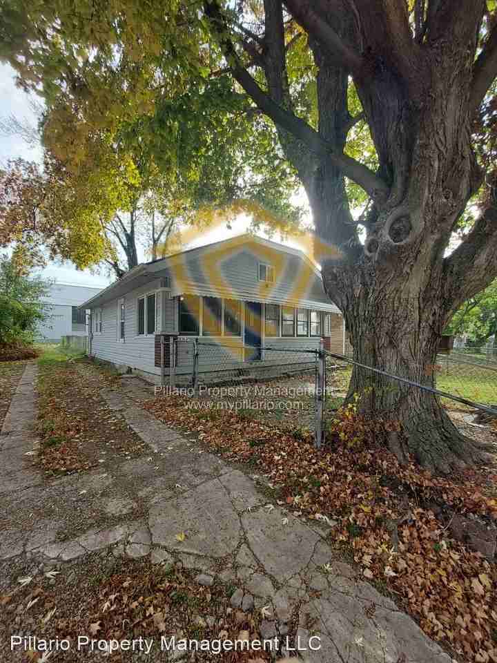 3907 Hoyt Ave - Photo 2 of 21