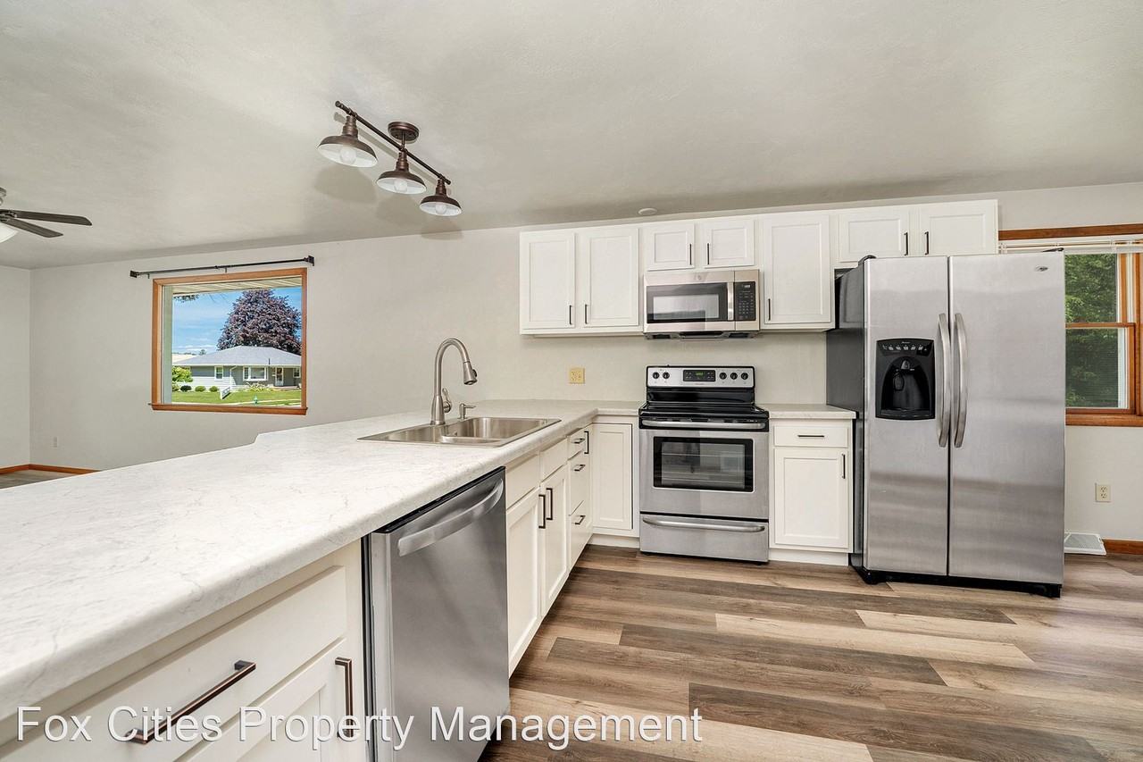 2300 S Greenview St - Photo 2 of 14