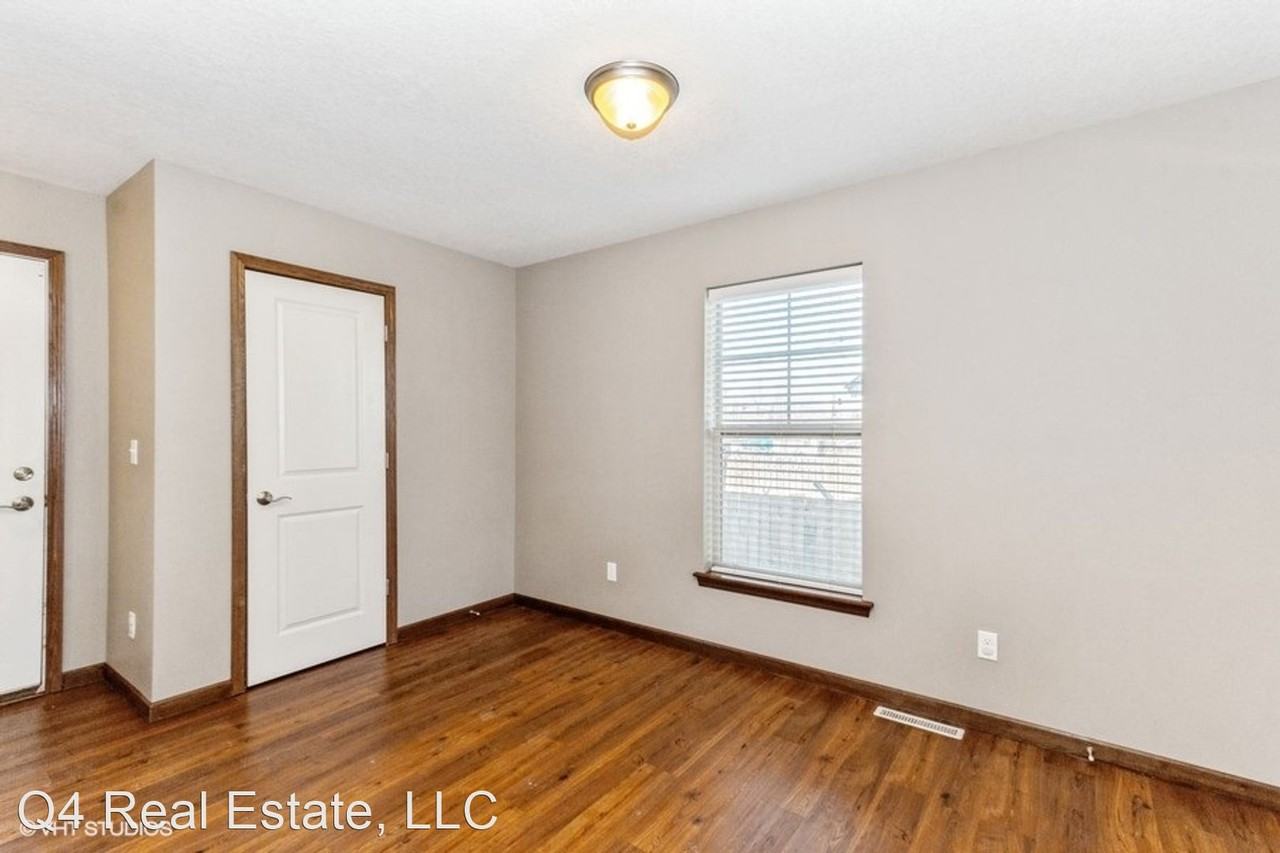 1332-1338 Ellis Blvd NW - Photo 3 of 11