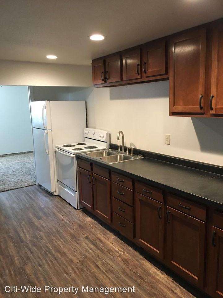 5th Ave NW - Photo 2 of 6