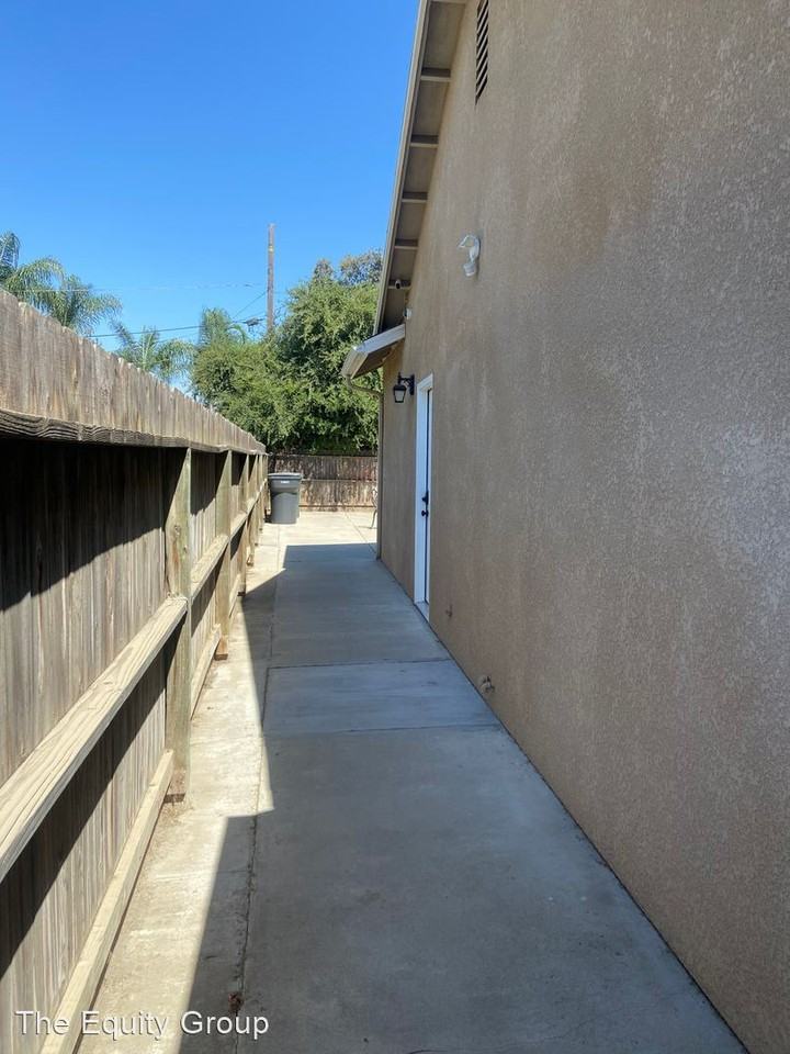 648 -650 Auburn Street - Photo 2 of 13