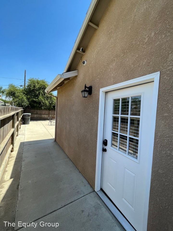 648 -650 Auburn Street - Photo 3 of 13