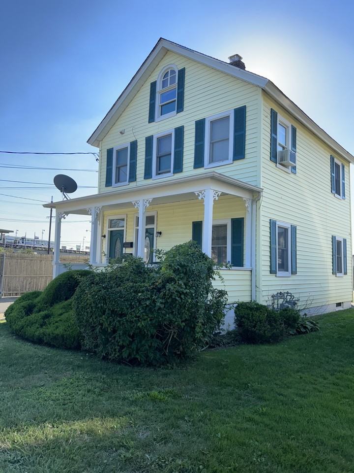 16 Colt Ave - Photo 2 of 16