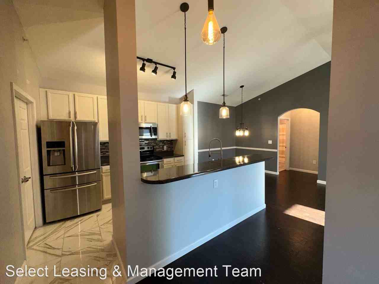 27 Kassebaum Ln #305 - Photo 3 of 17