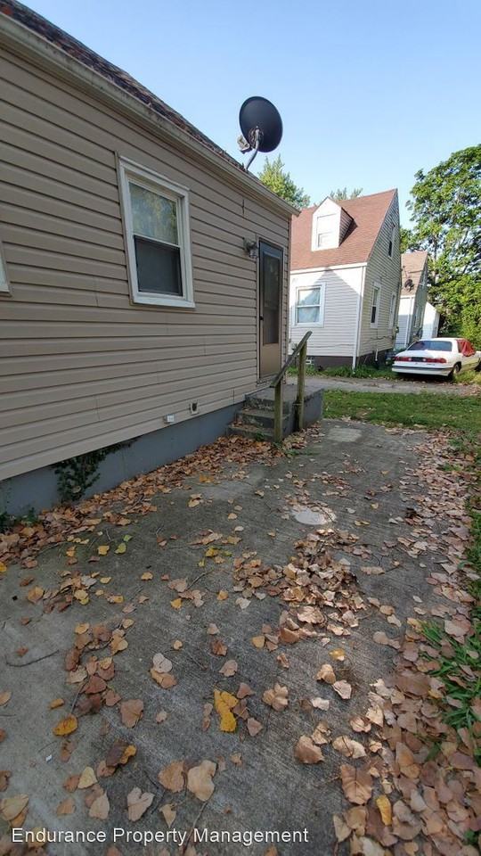 4613 Saint Johns Ave - Photo 2 of 20