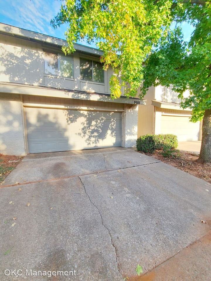 9922 Hefner Village Dr - Photo 2 of 24