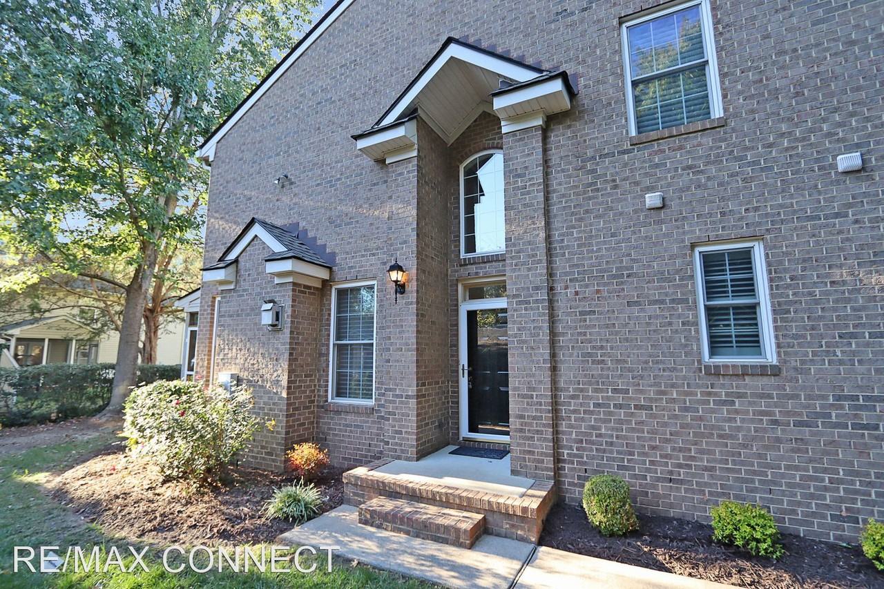 106 Bluff Ter - Photo 3 of 50