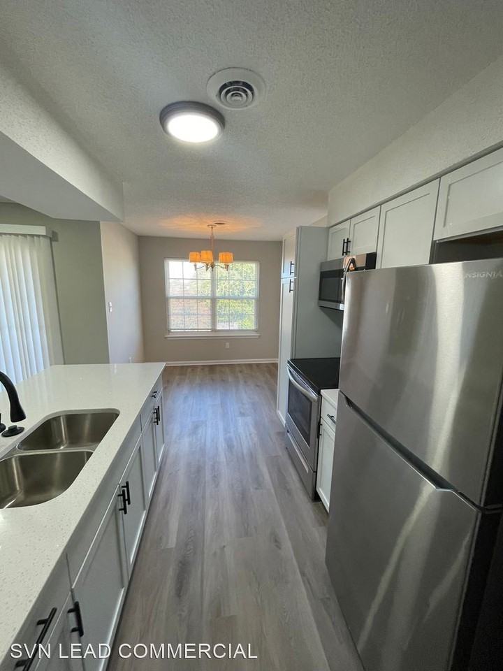 712 Grayson St & 711 Rockingham St - Photo 2 of 33