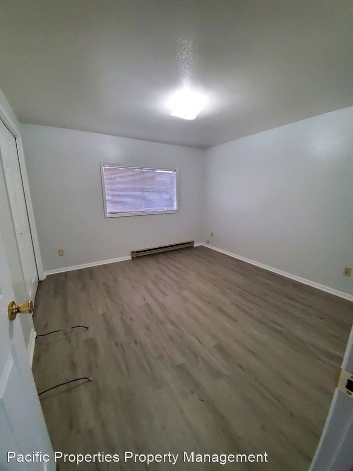500 N Lake Rd - Photo 3 of 16
