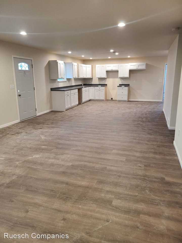 4925 Well Rd - Photo 2 of 5