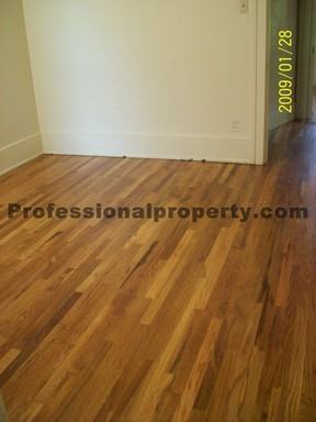 319 S 4th St W - Photo 3 of 8