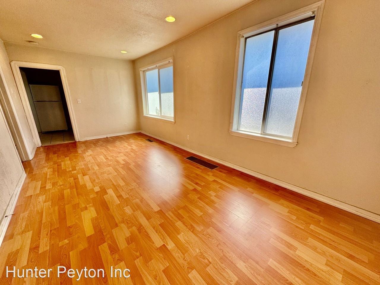 389 Warren Ave - Photo 2 of 15