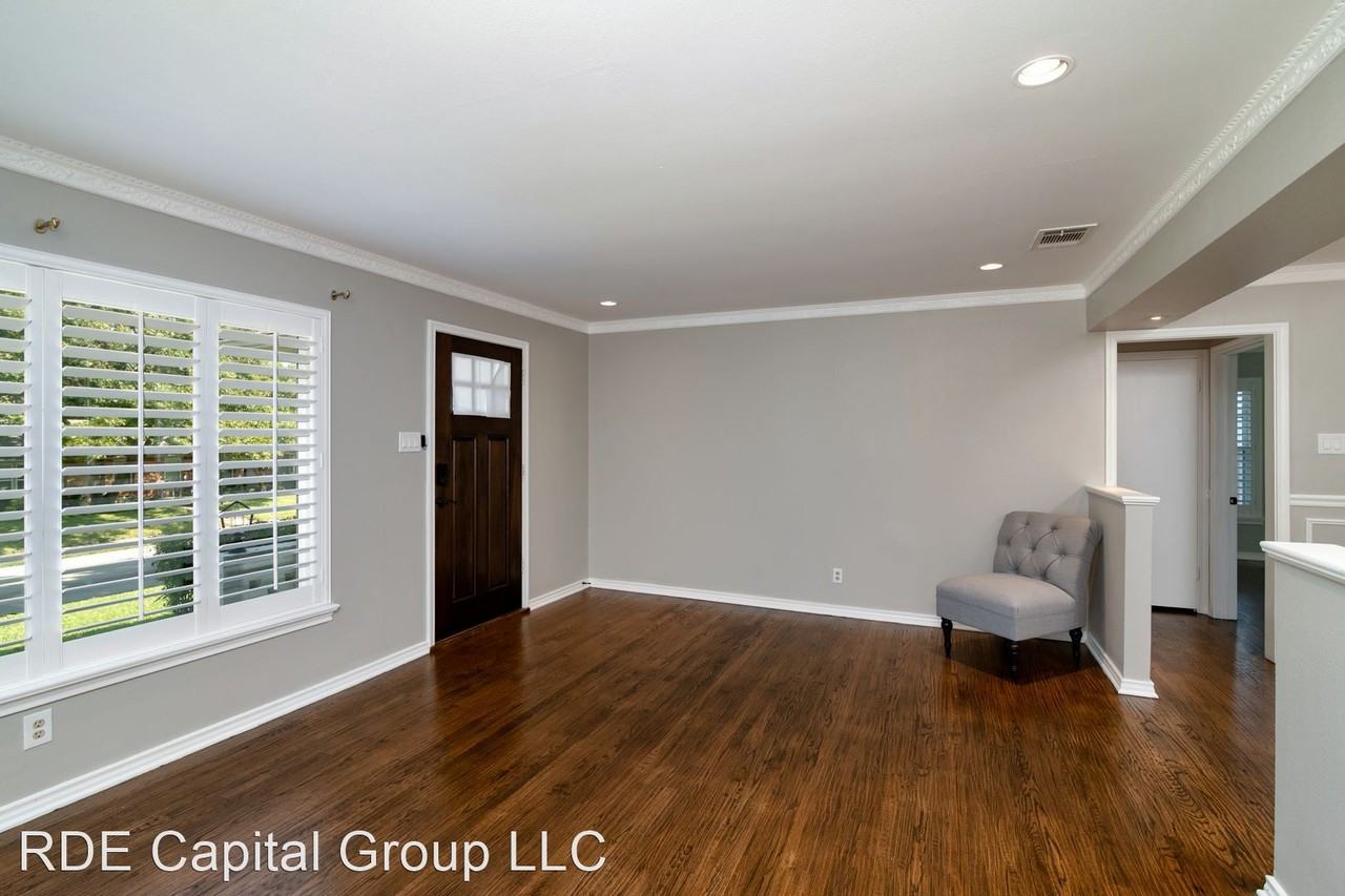 6556 Winton St - Photo 3 of 26