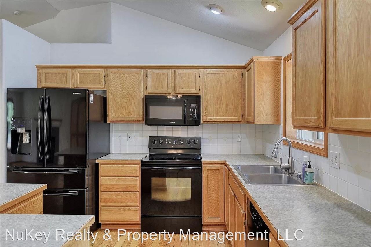 17545 N Sunnyvale Dr - Photo 3 of 31