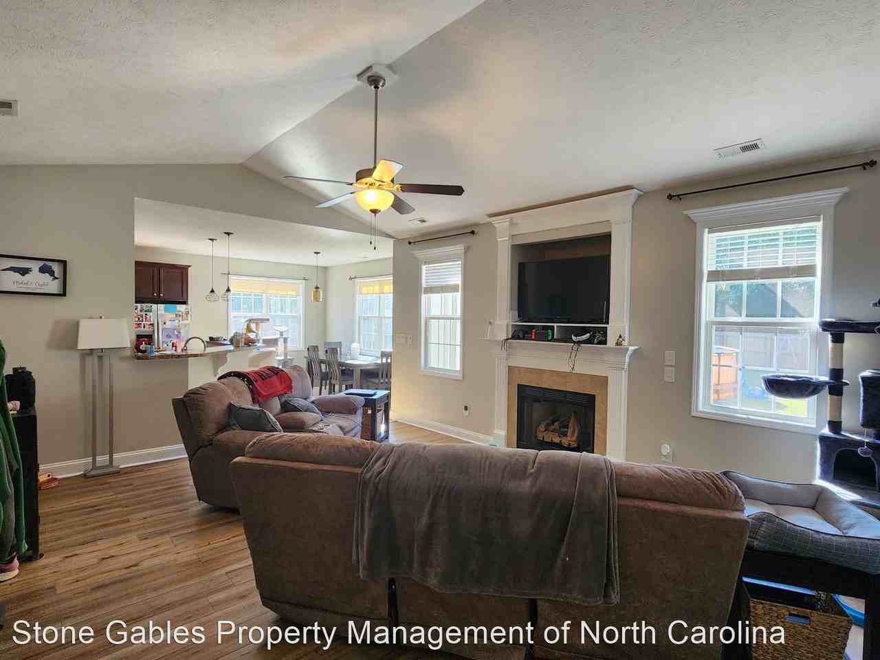 6212 Pansey Ln - Photo 3 of 25