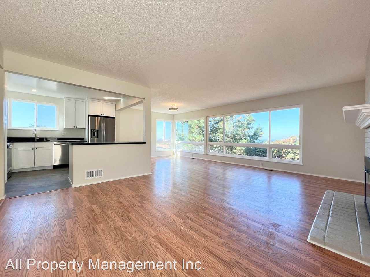 3 Hamilton Ct - Photo 3 of 28