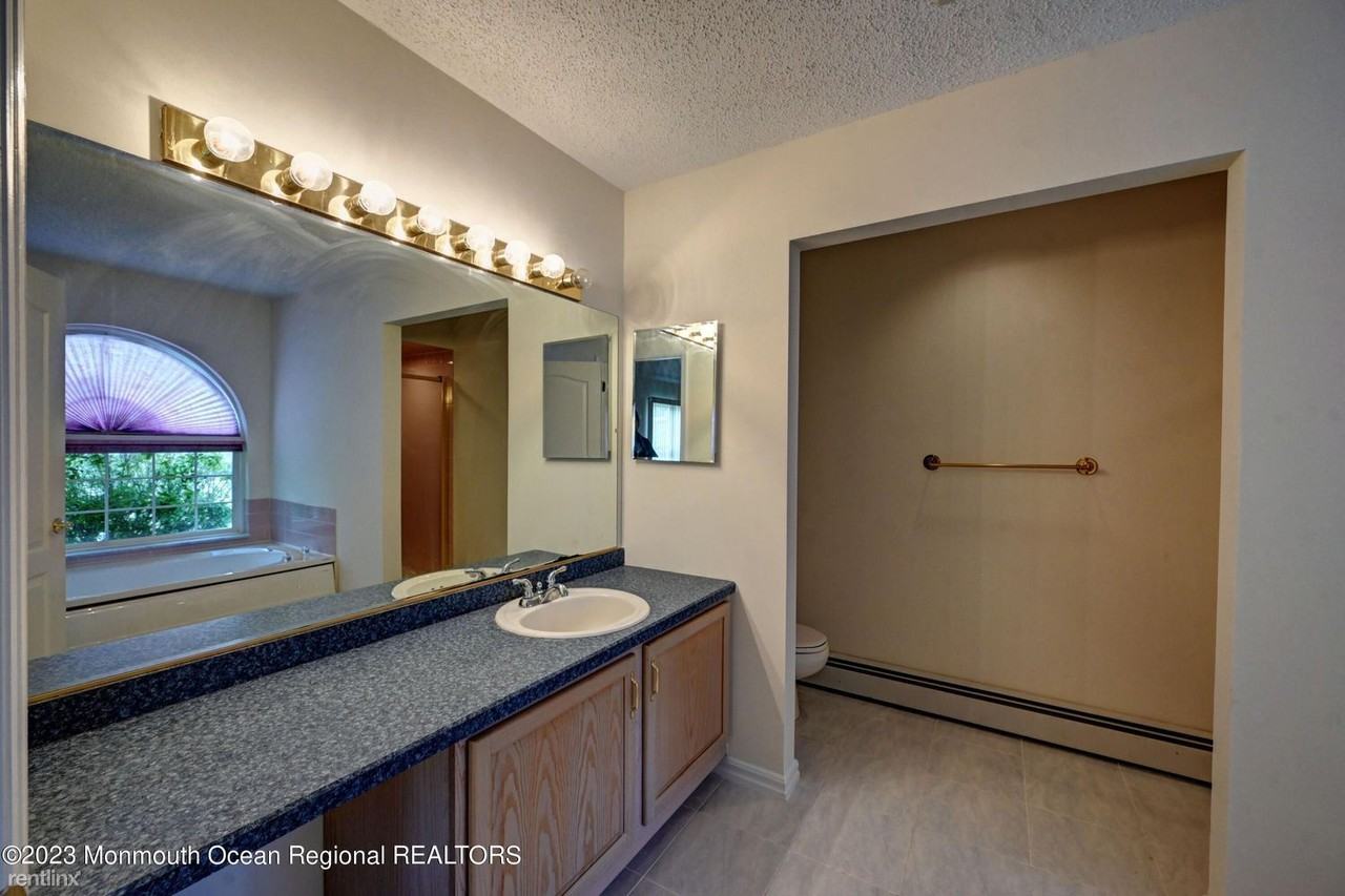 3 Colwyn Way - Photo 3 of 4