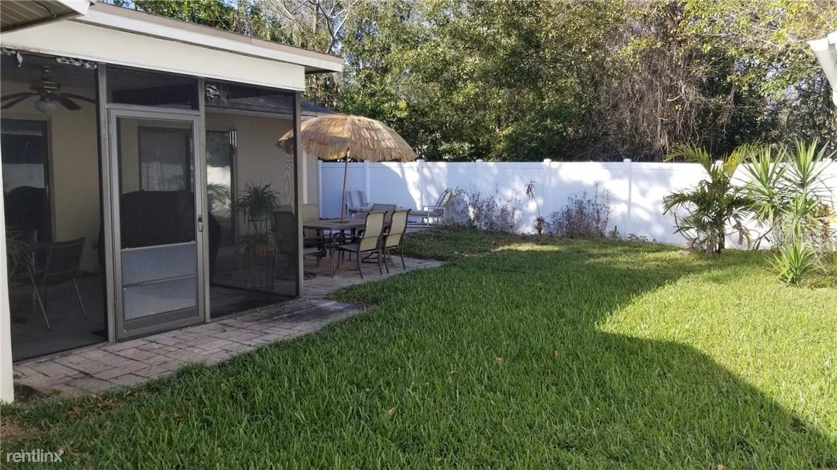 2981 Glen Haven Dr - Photo 2 of 17