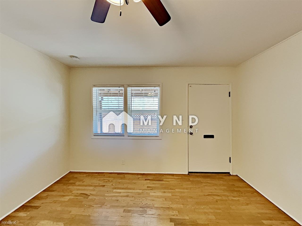 14 Garrison Dr - Photo 2 of 11