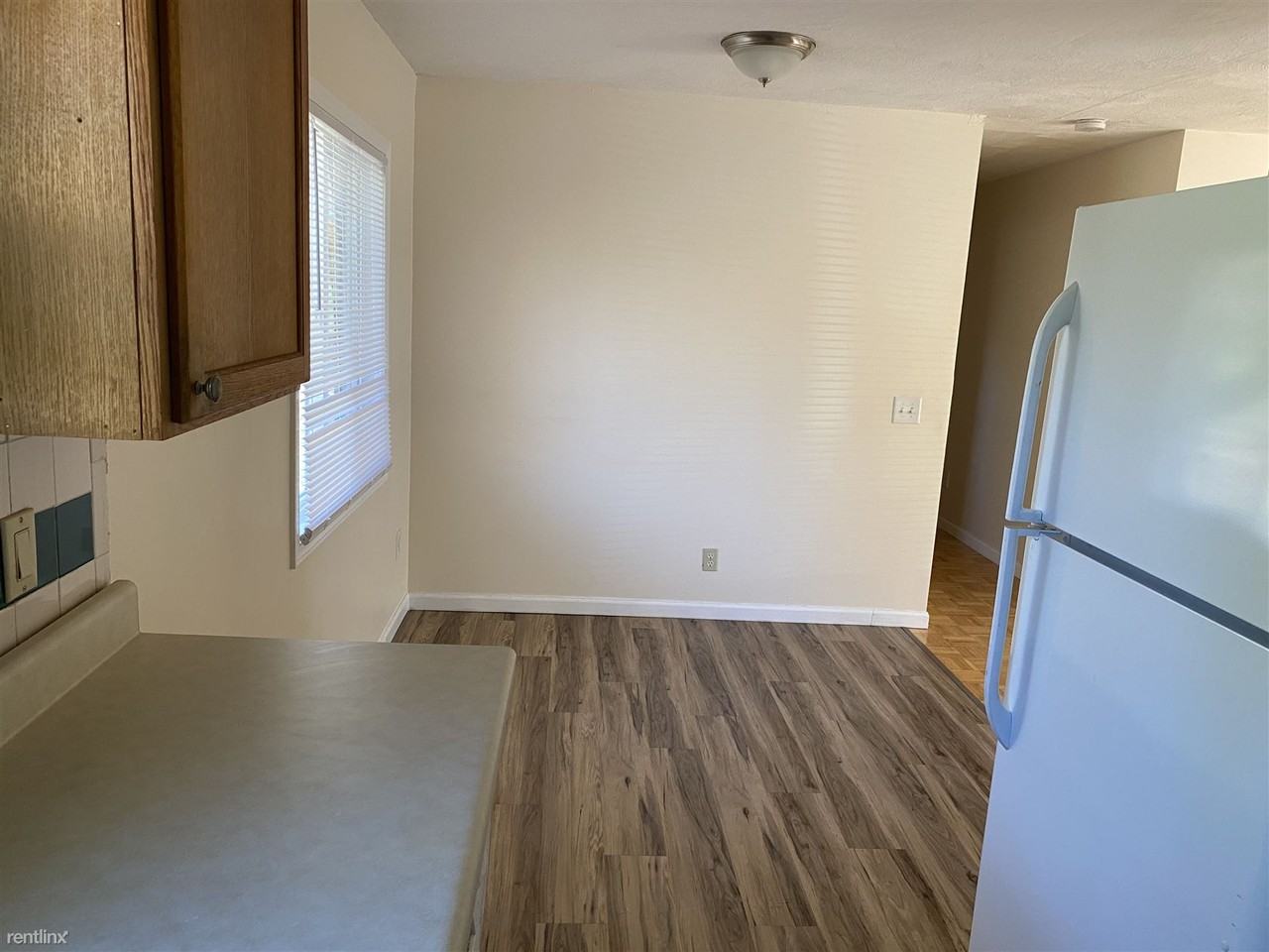 16200 Dobbins Dr - Photo 3 of 9