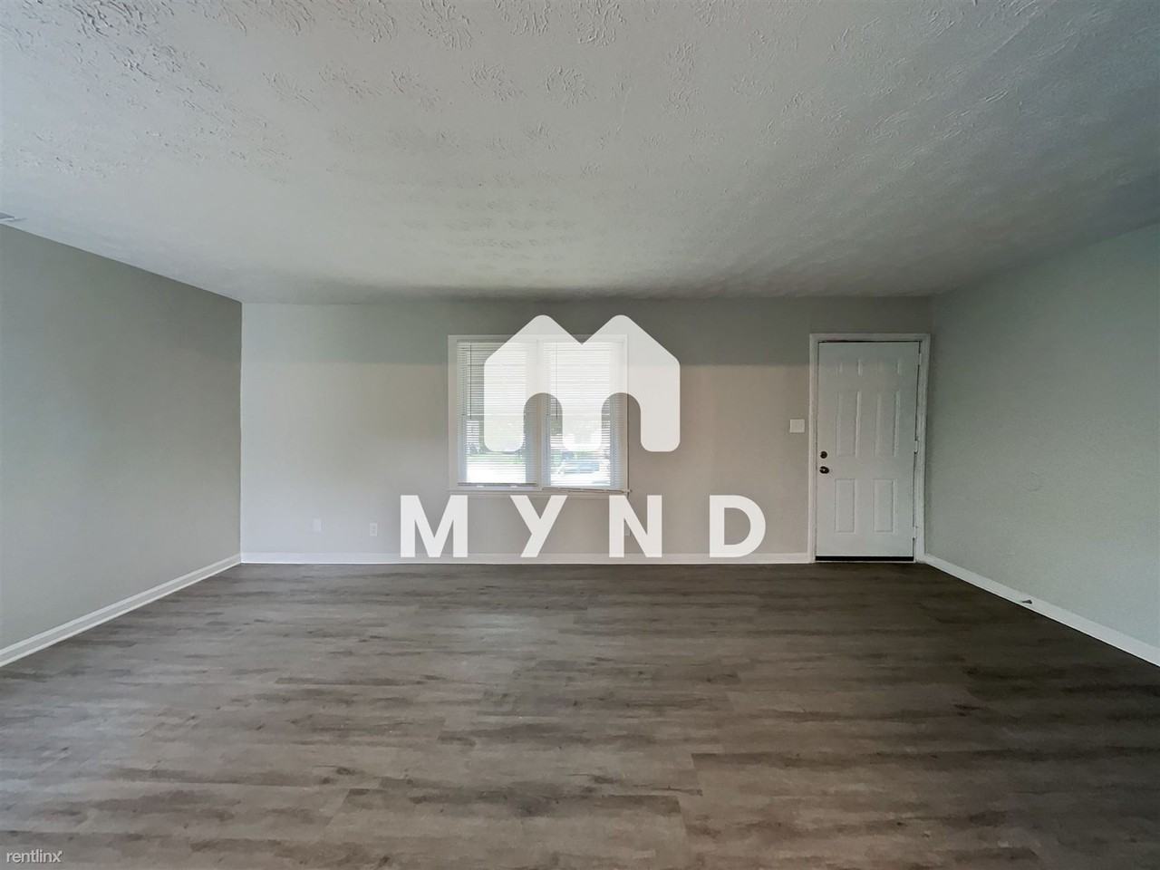 324 Autumn Ln Sw - Photo 3 of 22