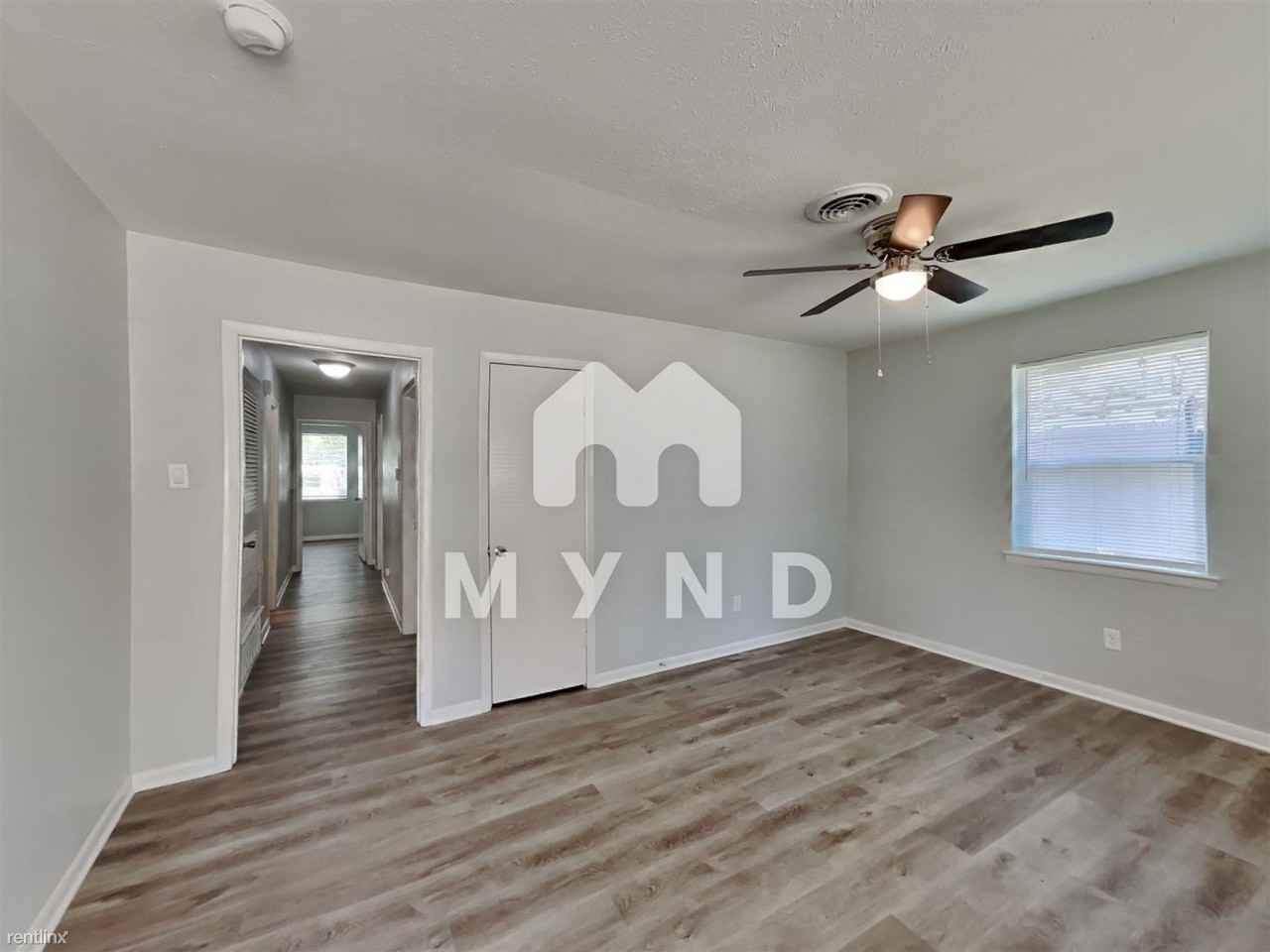 4255 Larson Ln - Photo 3 of 15