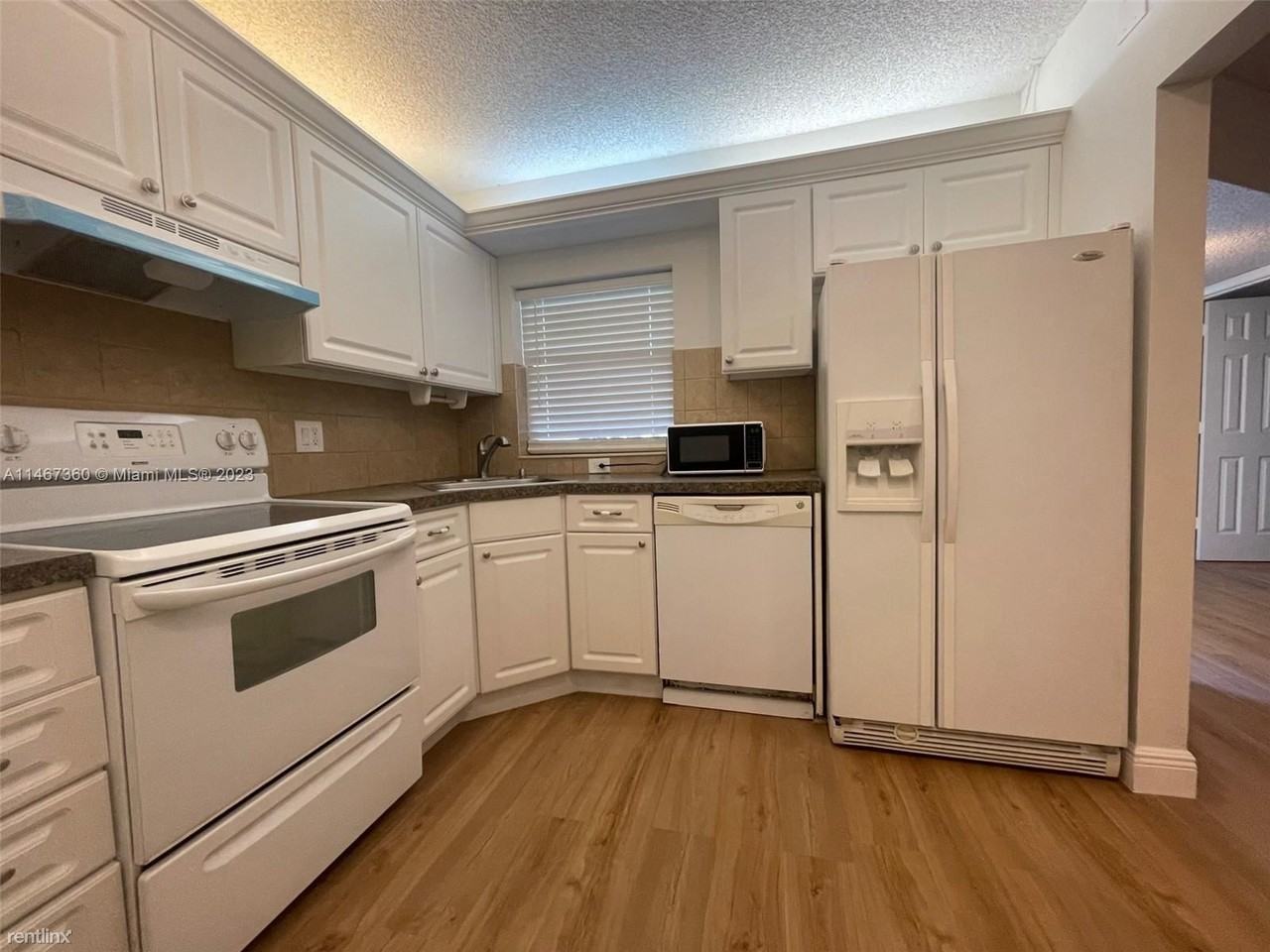 4541 Carambola Cir S #27266 - Photo 3 of 10