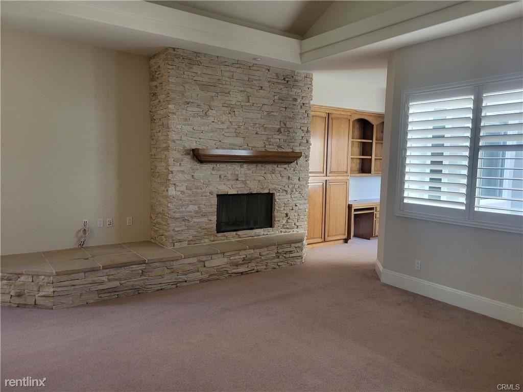 714 Delaware St - Photo 3 of 11
