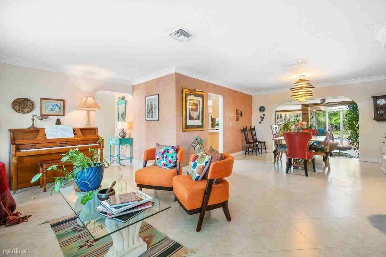 121 Sandal Ln - Photo 3 of 30