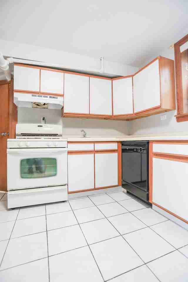 1342 W Foster Ave #GW - Photo 2 of 12