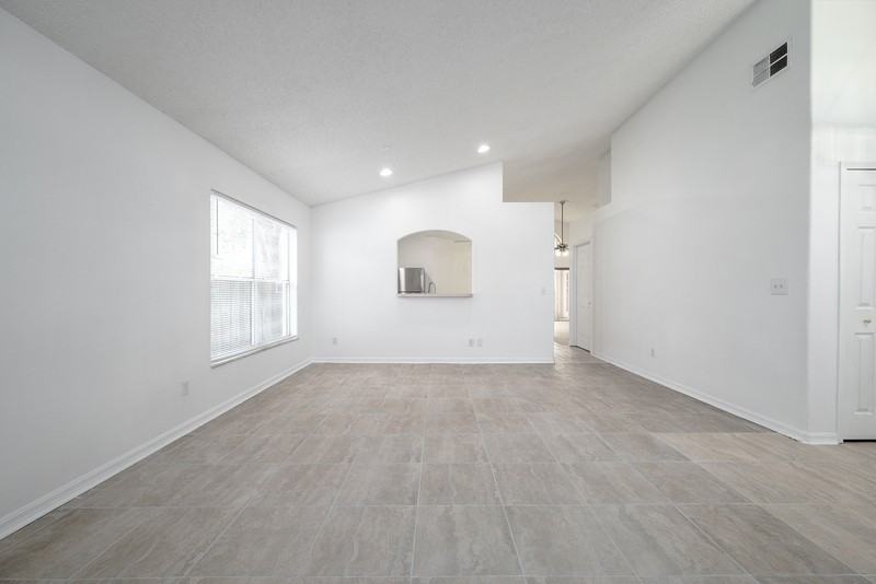 10478 Sun Villa Blvd - Photo 6 of 32