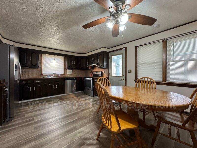 23 Amory St - Photo 3 of 19