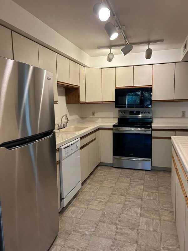 3565 S Gekeler Ln #116 - Photo 2 of 11