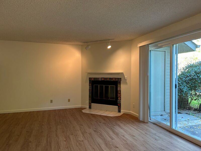 3565 S Gekeler Ln #116 - Photo 3 of 11