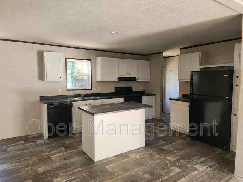 English Village Manufactured Home Community - Photo 3 of 45