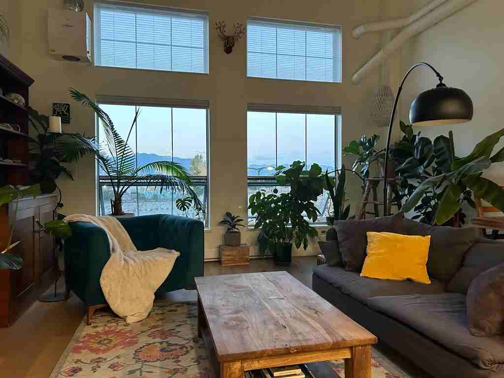 336 E 1st Ave - Photo 3 of 18