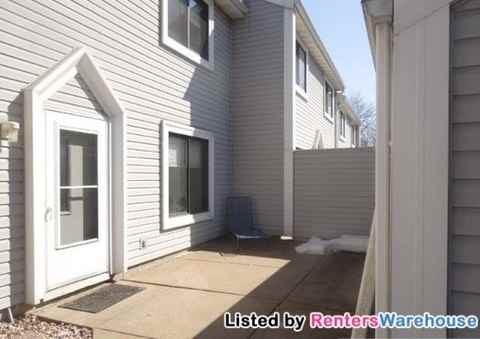 947 Sylvia Ln - Photo 2 of 11