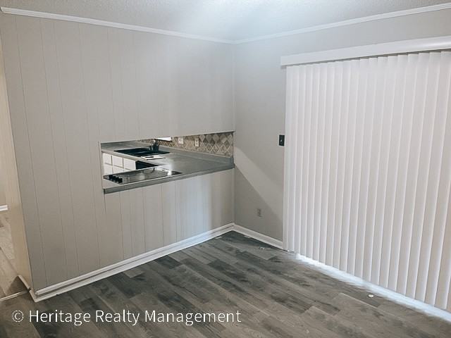 246 Randy Cir - Photo 3 of 10