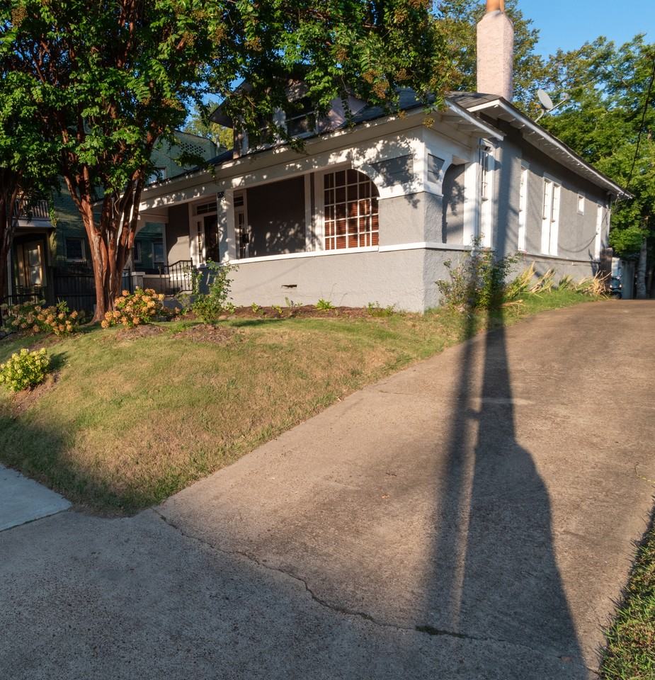 138 N Tucker St - Photo 3 of 27