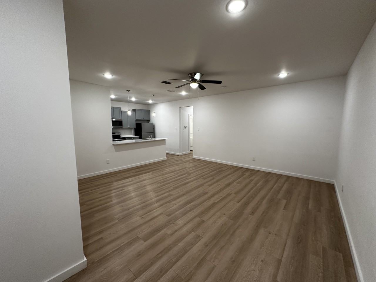 5513 Itasca St - Photo 2 of 22