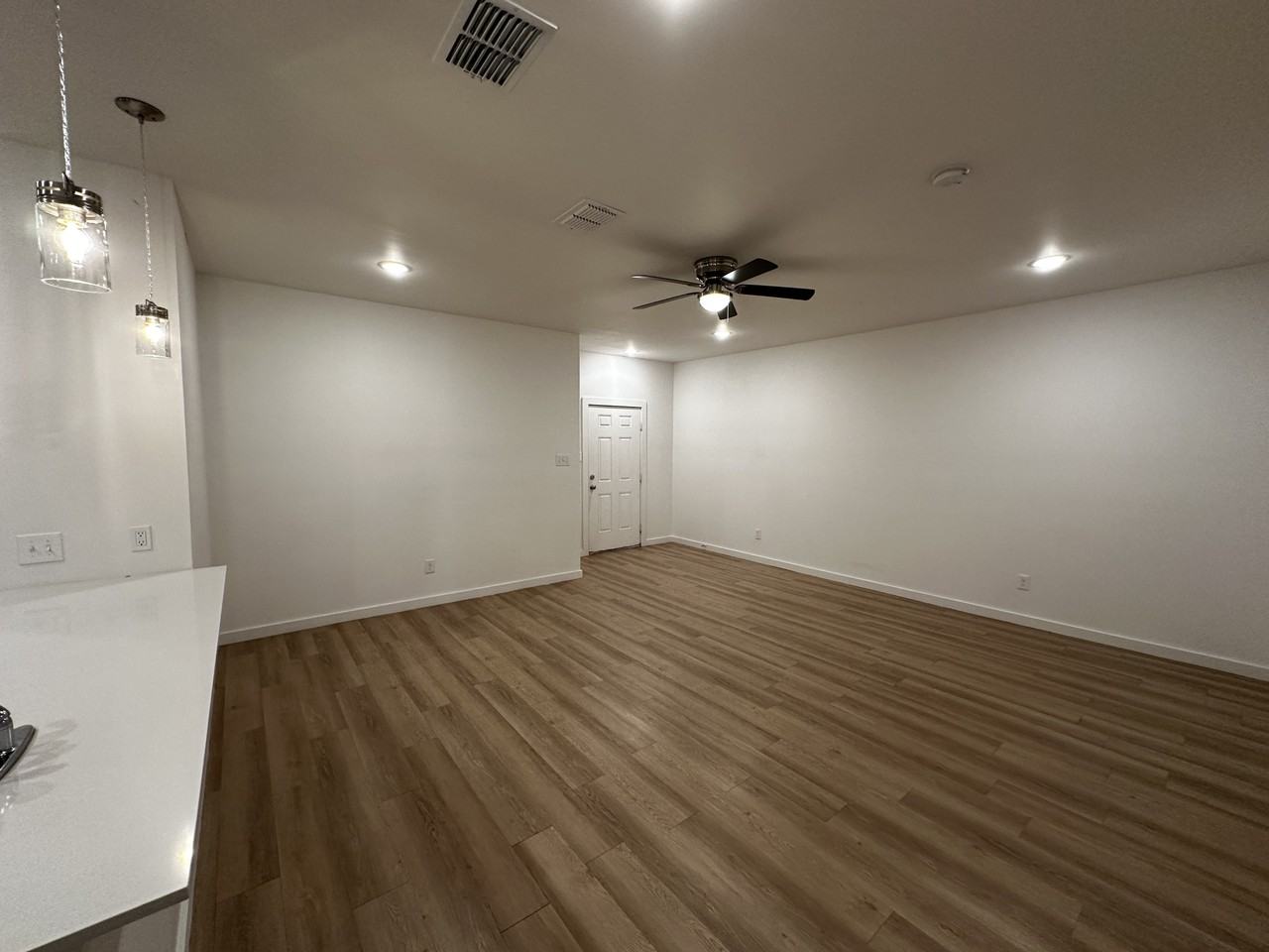 5517 Itasca St - Photo 2 of 21