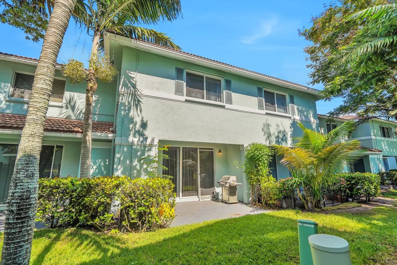 1969 Alamanda Way - Photo 3 of 25