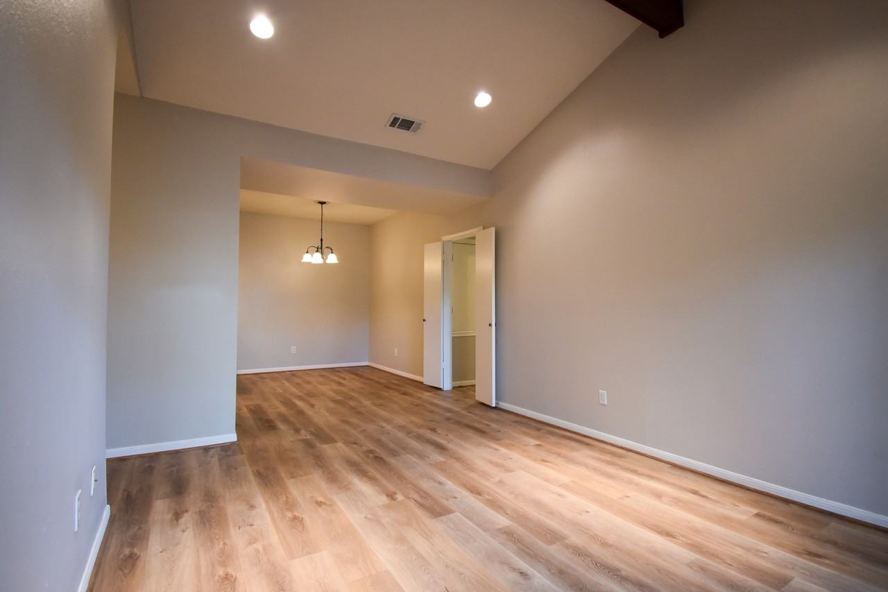 11711 Memorial Drive #384 - Photo 2 of 12