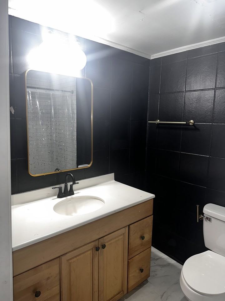 2717 Marais St #B - Photo 3 of 16