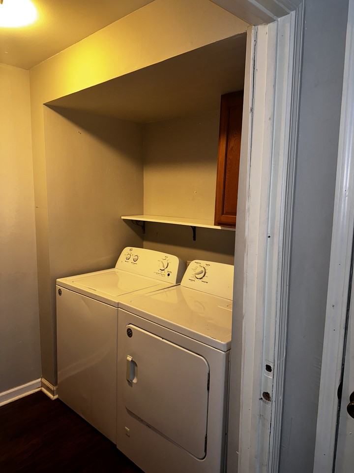2717 Marais St #B - Photo 7 of 16