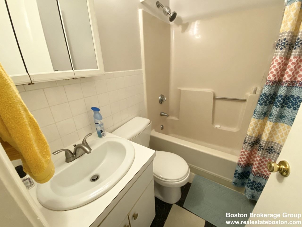 96 Hammond St #3 - Photo 6 of 8