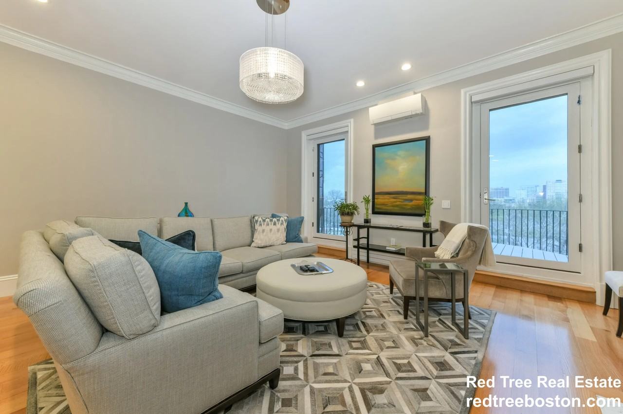 214 Beacon St #3 - Photo 2 of 30